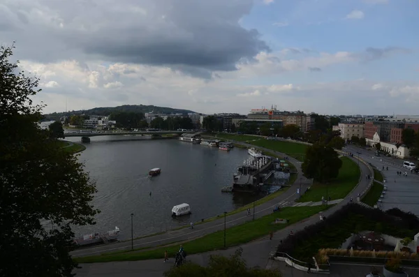 Scène Quai Dans Ville Lumière Jour Voyage Tourné Avec Rivière — Photo