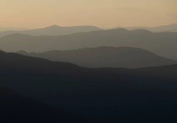 Bela Paisagem Montanhosa Com Céu Por Sol — Fotografia de Stock