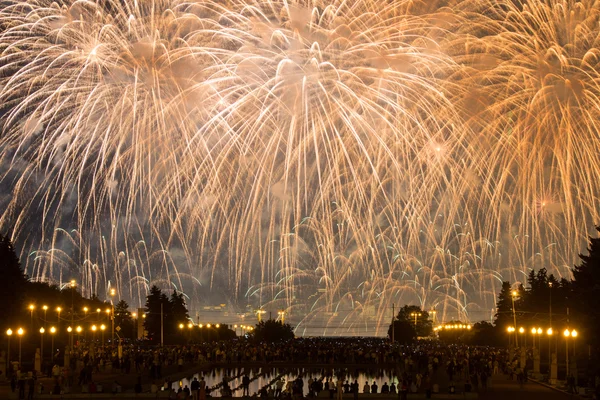 Feuerwerk in Moskau Stockbild