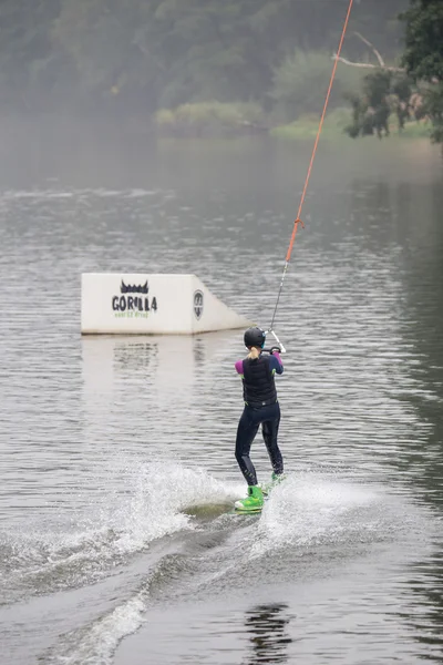 Torneo di Wakeboard dedicato a giorno di città di Balashikha — Foto Stock