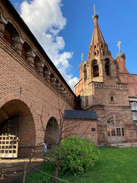 Krutitskoe Patrikhanesi, Moskova