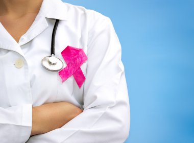 Doktor oluşan şerit AIDS simgesiyle