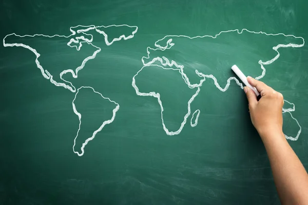 Mapa do mundo em um quadro negro da escola — Fotografia de Stock
