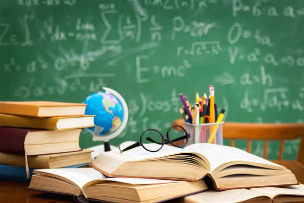 Desk  during learning — Stock Photo, Image