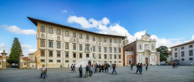 Şövalyeler Meydanı Piazza dei Cavalieri. Pisa. İtalya. Eylül 2019.