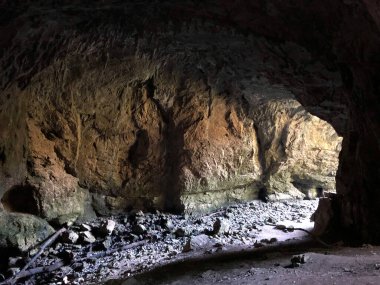 Weaver Mağarası, Tkalca Mağarası veya Tkalca Mağarası (Tkalca jama), Cerknica - Notranjska Bölge Parkı, Slovenya (Krajinski parkı Rakov Skocjan, Slovenya))