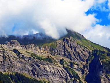 Brienz Gölü (Brienzersee) ve Emmental Alp Dağları 'ndaki hava koşullarının sonuçları - Bern Kantonu, İsviçre (Kanton Bern, Schweiz))