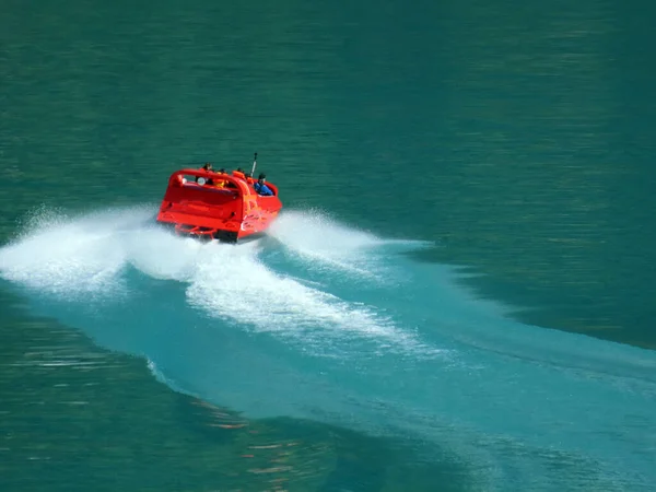 Jetboat Interlaken Ваше Незабываемое Путешествие Лодке Озеру Бригерзее Кантон Берн — стоковое фото