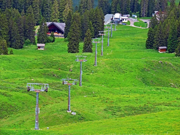 4Er Sesselbahn Sternen Zum Klein Sternen Seater Chairlift Hoch Ybrig — 스톡 사진