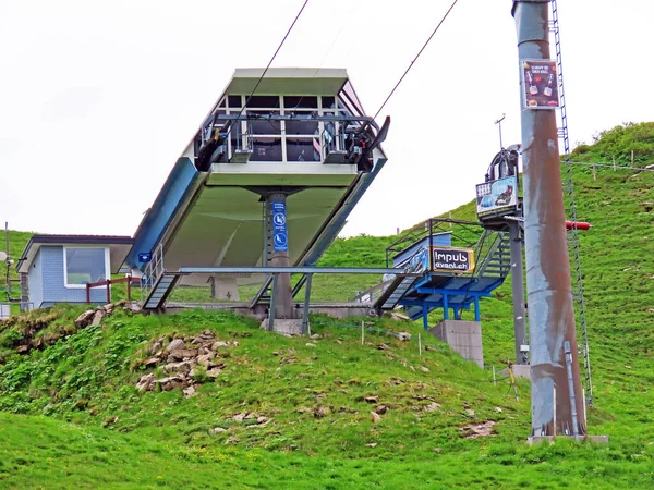 4Er Sesselbahn Sternen Zum Klein Sternen Veya Koltuklu Hoch Ybrig — Stok fotoğraf