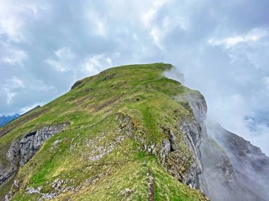 Alpine mountain hill Chli Staernen or Chli Starnen over the Iberig region and in the Schwyz Alps mountain massif, Oberiberg - Canton of Schwyz, Switzerland (Kanton Schwyz, Schweiz)