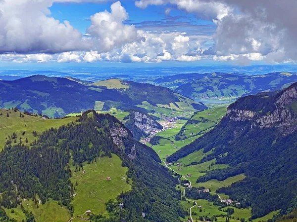 View Loch Alpine Valley Iberig Region Foot Mountain Range First — стоковое фото