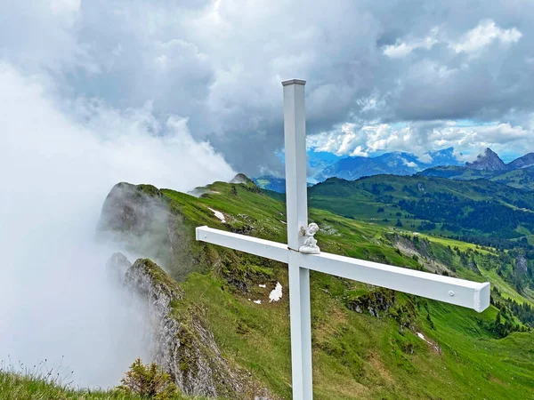 Alpine peak Forstberg of the mountain range First and in the Schwyz Alps mountain massif, Oberiberg - Canton of Schwyz, Switzerland (Kanton Schwyz, Schweiz)