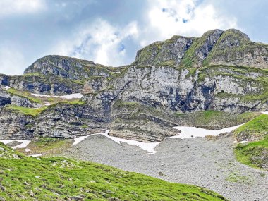 Alpine peak Forstberg of the mountain range First and in the Schwyz Alps mountain massif, Oberiberg - Canton of Schwyz, Switzerland (Kanton Schwyz, Schweiz)