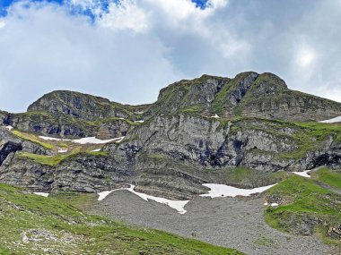 Alpine peak Forstberg of the mountain range First and in the Schwyz Alps mountain massif, Oberiberg - Canton of Schwyz, Switzerland (Kanton Schwyz, Schweiz)