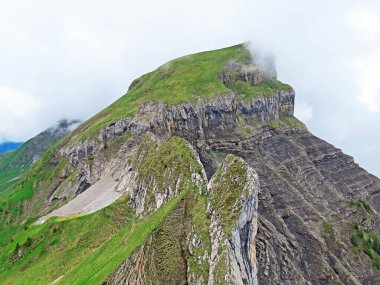 Alpine peak Forstberg of the mountain range First and in the Schwyz Alps mountain massif, Oberiberg - Canton of Schwyz, Switzerland (Kanton Schwyz, Schweiz)