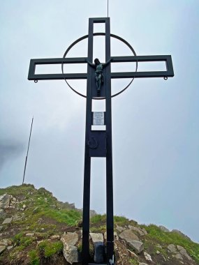 Alpine peak Druesberg of the mountain range First and in the Schwyz Alps mountain massif, Oberiberg - Canton of Schwyz, Switzerland (Kanton Schwyz, Schweiz)