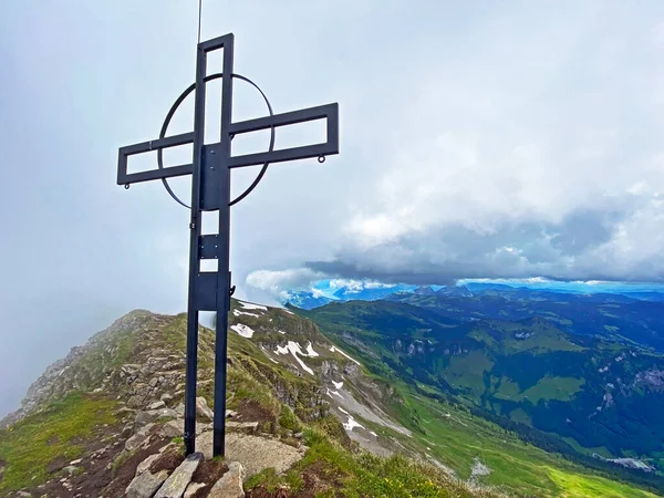 Alpine Peak Druesberg Mountain Range First Schwyz Alps Mountain Massif — Φωτογραφία Αρχείου