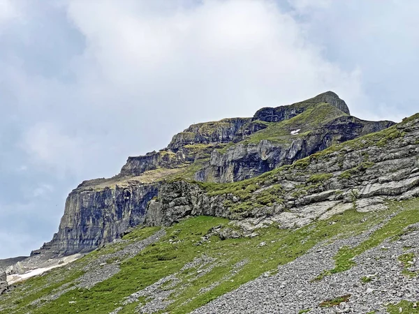 Alpine Peak Druesberg Mountain Range First Schwyz Alps Mountain Massif — Stok fotoğraf