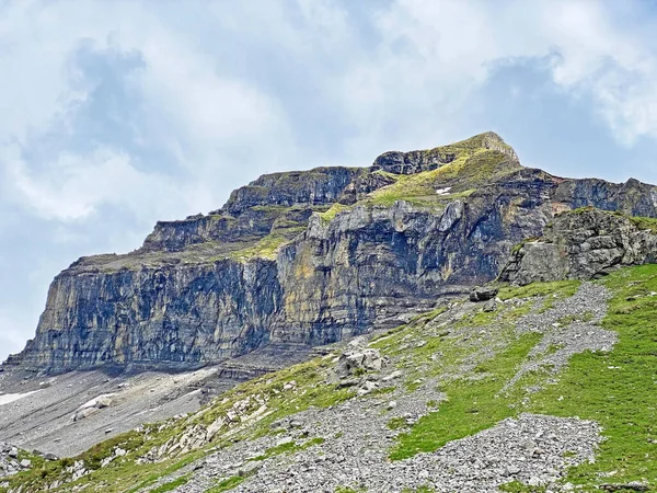 Alpine Peak Druesberg Mountain Range First Schwyz Alps Mountain Massif — Stockfoto