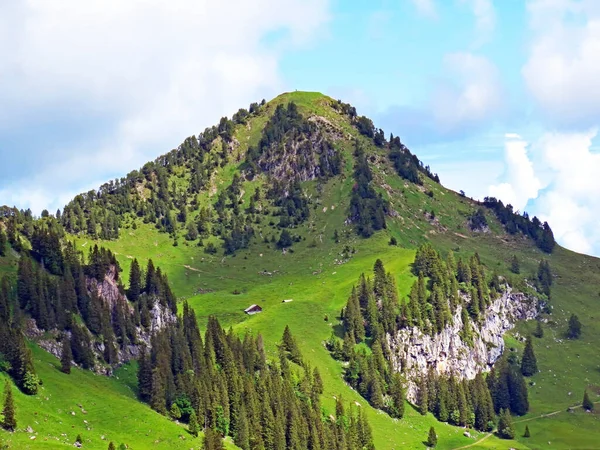 Montanha Alpina Roggenstock Sobre Região Iberig Maciço Montanhoso Dos Alpes — Fotografia de Stock