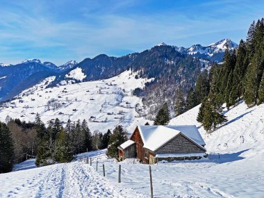 Alpstein dağlarının tepesinde ve Obertoggenburg bölgesinde, Unterwasser - İsviçre 'nin St. Gallen Kantonu' nda (Schweiz)