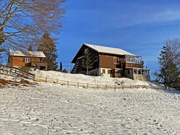 Idyllic Swiss Alpine Mountain Huts Traditional Swiss Rural Architecture Dressed — Stock Photo, Image