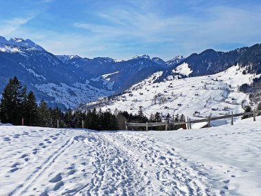 Alpstein dağlarının tepesinde ve Obertoggenburg bölgesinde, Unterwasser - İsviçre 'nin St. Gallen Kantonu' nda (Schweiz)