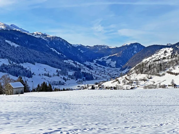 Paisaje Alpino Invierno Perfecto Valle Del Río Thur Entre Las —  Fotos de Stock