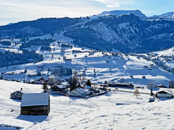 Perfeita Paisagem Alpina Inverno Vale Rio Thur Entre Cordilheiras Churfirsten — Fotografia de Stock