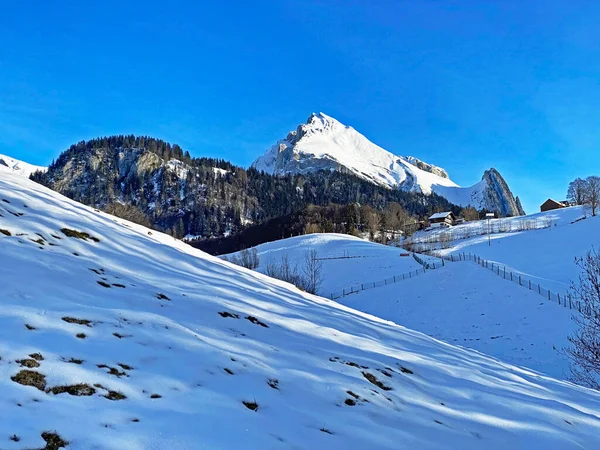 Zimowa Atmosfera Alpejskim Szczycie Wildhuser Schofberg Paśmie Górskim Alpstein Masywie — Zdjęcie stockowe