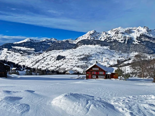 Churfirsten Alpstein Dağları Arasındaki Thur Nehir Vadisinin Mükemmel Kış Manzarasının — Stok fotoğraf