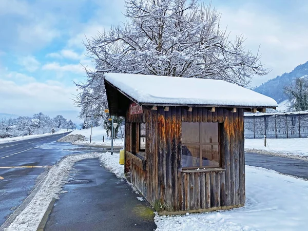 Idyllic Swiss Alpine Mountain Huts Traditional Swiss Rural Architecture Dressed — Stockfoto