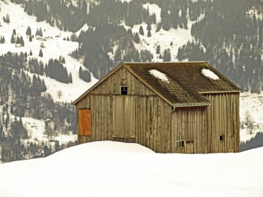 Walen Gölü veya Walenstadt Gölü (Walensee), Amden - İsviçre 'nin St. Gallen Kantonu (Schweiz)