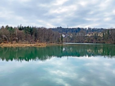 Hermetschwil Manastırı (Kloster Hermetschwil) ile Bremgarten Hidroelektrik Barajı (Kraftwerk Bremgarten-Zufikon) arasındaki Reuss Nehri - İsviçre (Schweiz)