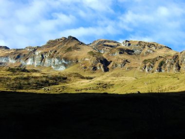 Alvier grubunun dağlık tepelerinde ve Ren nehri vadisinde, Sevelen - İsviçre 'nin St. Gallen Kantonu (Schweiz)