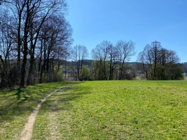 Mauensee Gölü veya Mauesee Gölü (Mauesee) - İsviçre Lucerne Kantonu (Schweiz)