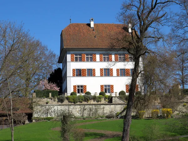 Zámek Mauensee Schloss Mauensee Malém Jezerním Ostrově Jezeře Mauen Mauesee — Stock fotografie