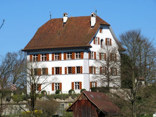 Castelo Mauensee Schloss Mauensee Uma Pequena Ilha Lago Lago Mauen — Fotografia de Stock