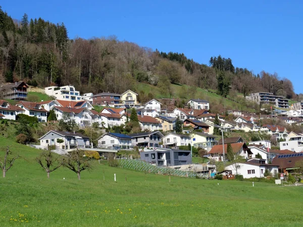 Malá Moderní Švýcarská Osada Nebo Vesnice Egolzwil Svazích Kopce Egozwilerberg — Stock fotografie