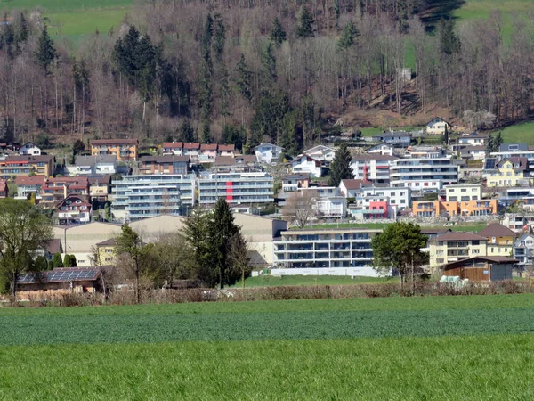 Malá Moderní Švýcarská Osada Nebo Vesnice Wauwil Svazích Kopce Egozwilerberg — Stock fotografie