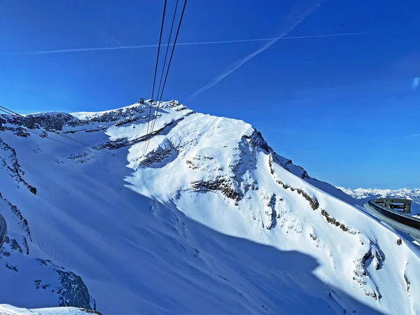 Snöig Alpin Bergstopp Sex Rouge Eller Scex Rouge Belägen Ett — Stockfoto