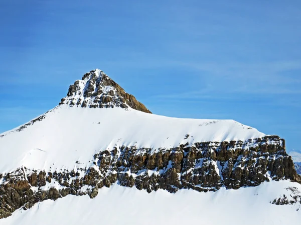 Snowy Alpine Mountain Peak Oldenhorn Oldehore Becca Audon Located Mountain — Stock Photo, Image