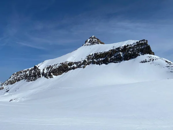 Snowy Bergtop Oldenhorn Oldehore Becca Audon Gelegen Een Bergmassief Les — Stockfoto