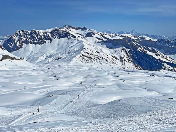 Deportes Pistas Esquí Recreo Sobre Glaciar Sex Rouge Destino Turístico —  Fotos de Stock