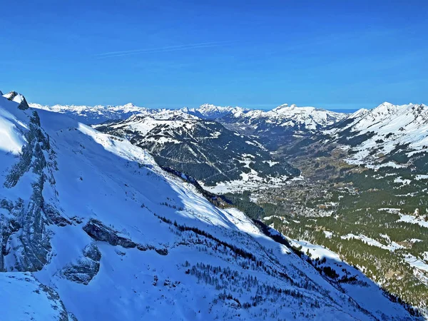 Долина Річки Гранд Біля Підніжжя Альпійської Вершини Гори Секс Руж — стокове фото