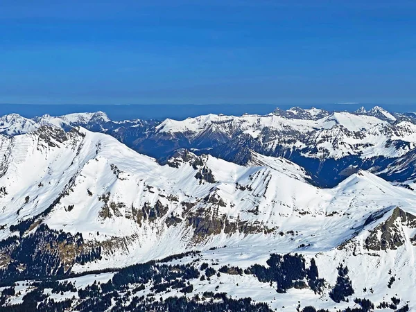 Atmosfera Alpina Gelada Primavera Nos Picos Montanha Suíça Vista Maciço — Fotografia de Stock