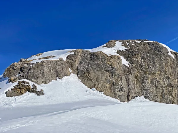 Krásný Svěží Čistý Jarní Alpský Sníh Oblasti Glacier Sex Rouge — Stock fotografie