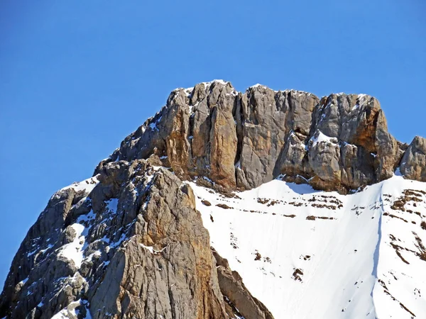 Sněžný Skalnatý Horský Vrchol Schluchhore Masivu Bernských Alp Vidět Silničního — Stock fotografie