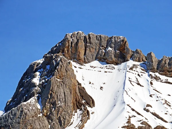 Snowy Skalisty Alpejski Szczyt Schluchhore Masywie Alp Berneńskich Widok Przełęczy — Zdjęcie stockowe